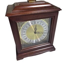 HOWARD MILLER GRAHAM II MODEL 612-588 CHERRY MANTEL CLOCK